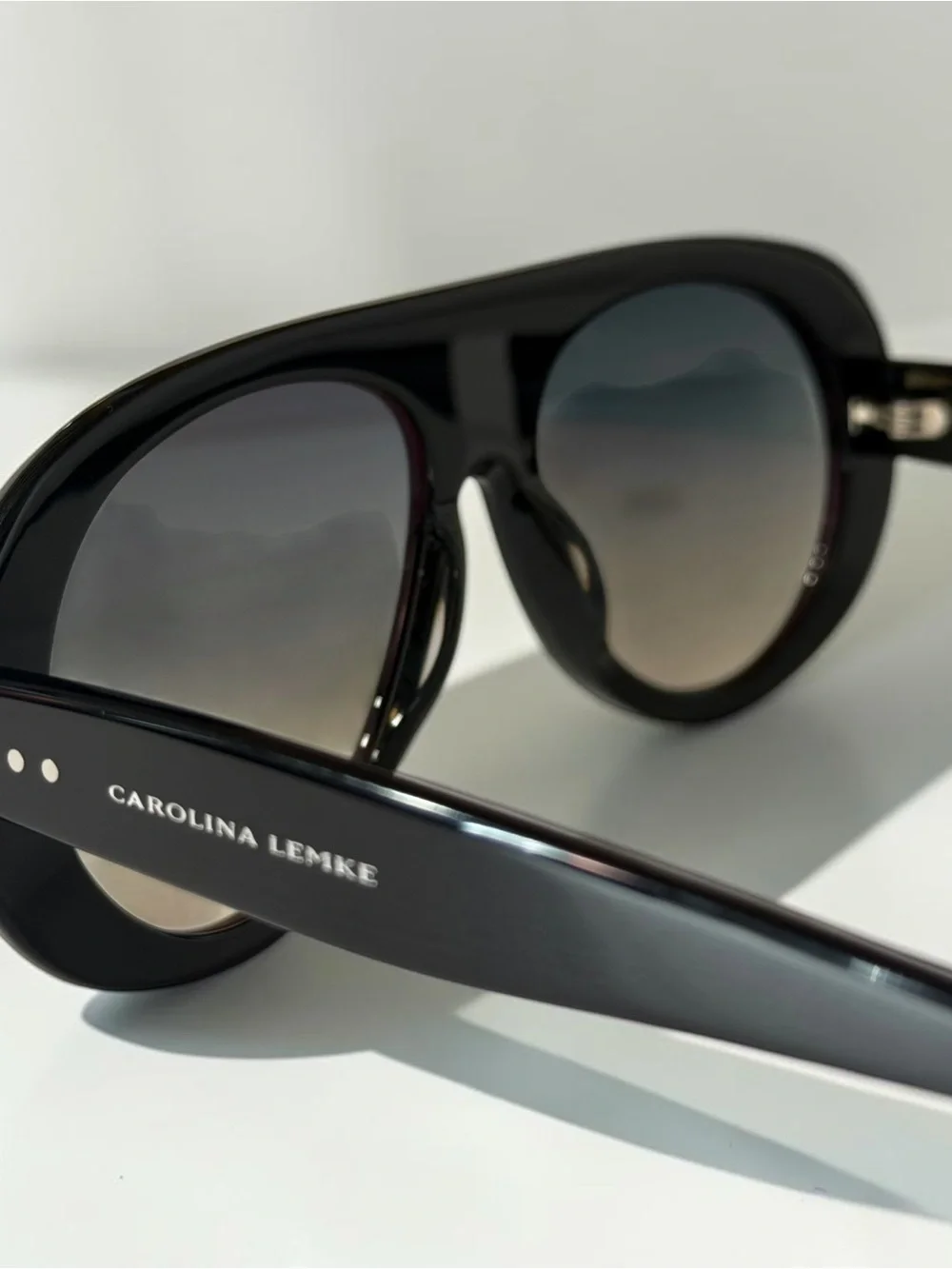 CL9618-01 Carolina lemke Berlin- Gloss black+ free luxury premium case